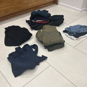 Lot of lululemon women’s size 2.